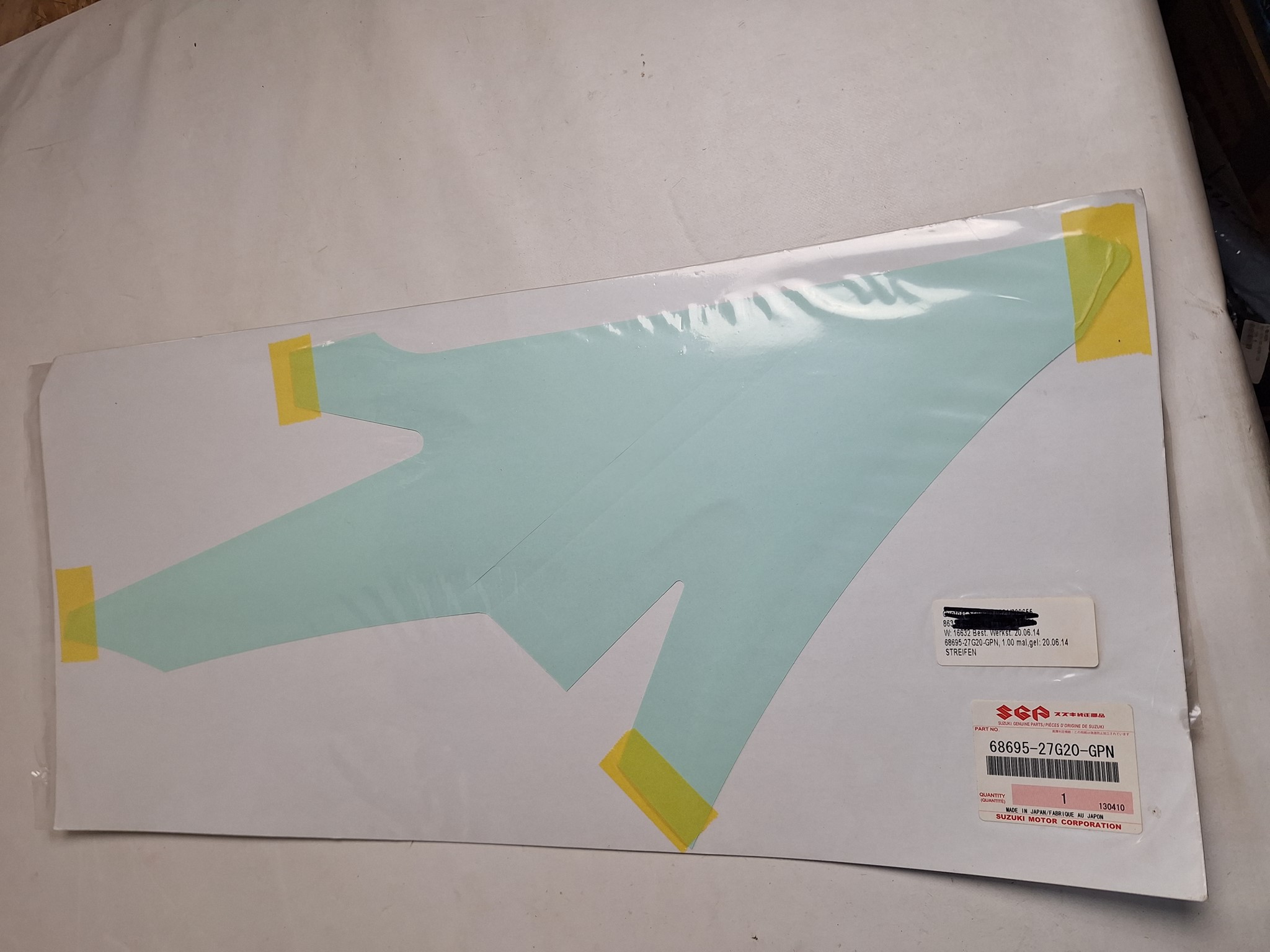 Picture of SUZUKI  STREIFEN  68695-27G20-GPN